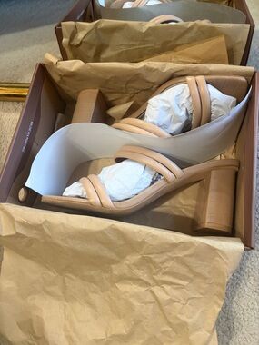 Oasis Society Nude Block Heel Strappy sandals